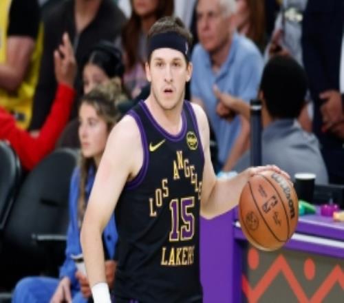 路威：里夫斯已證明配得上2.4億但湖人會先觀望能否簽下其他巨星