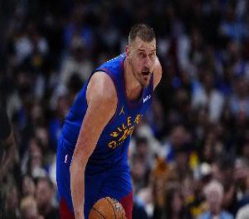 約基奇談場下如何放松自己：游泳池已就位現(xiàn)在就是等一個(gè)好天氣