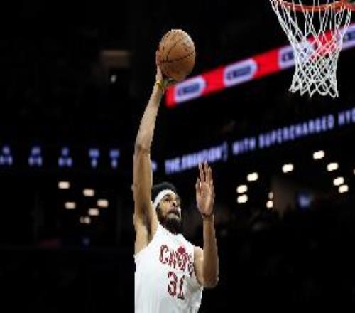 全能表現(xiàn)！阿倫上半場(chǎng)4中2得5分4板1助1斷1帽