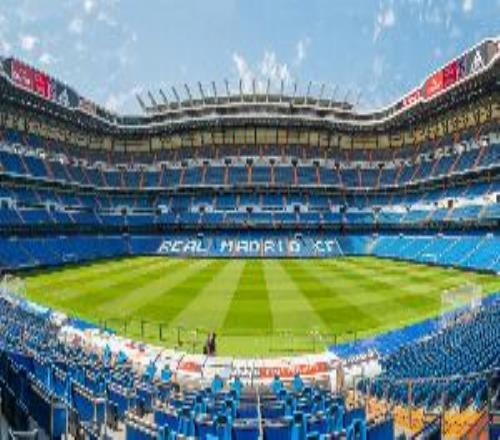 马卡：皇马球迷为欧冠大战拜仁准备壮观巨型tifo