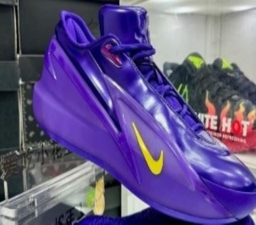 一紫一橙！杜蘭特和說(shuō)唱巨星Drake最新聯(lián)名鞋款NOCTAxKD19！