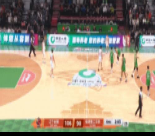 說得太多了！凱撒不滿判罰場邊不停對裁判抱怨吃到技犯