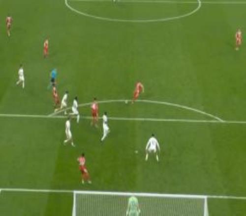 放他這么打皇馬禁區(qū)弧頂附近無(wú)人貼身干擾封堵凱恩打出貼地?cái)? />
<div   id=