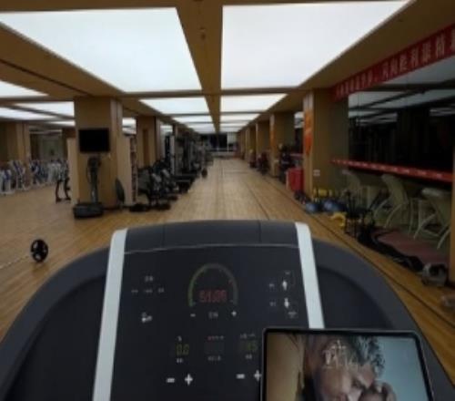 能否復出克雷桑曬健身房照片，他因傷缺席泰山上輪聯(lián)賽