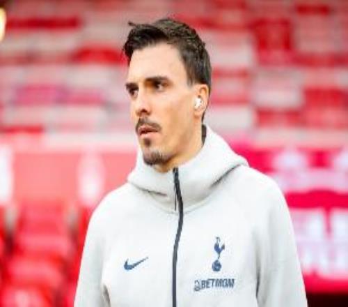 德媒：拜仁今夏計(jì)劃賣帕利尼亞等人，花8千萬(wàn)簽左邊鋒替補(bǔ)+右后衛(wèi)