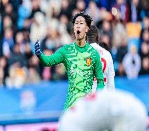 姚浩洋：和王钰栋是好友他很难射进我的球门国际偶像是库尔图瓦