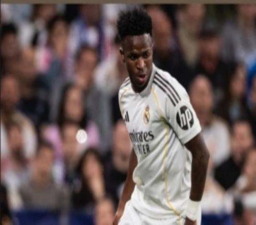 首回合落敗！維尼修斯社媒鼓勵(lì)球隊(duì)：我們還活著，我們必須相信！