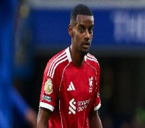 利物浦官方：21名球員隨隊(duì)前往巴黎，伊薩克一同出征