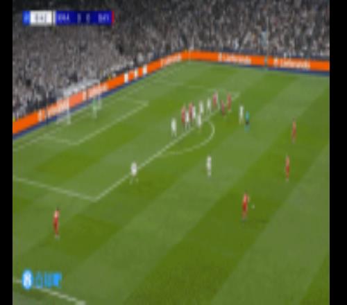 拜仁錯(cuò)失必進(jìn)球！于帕梅卡諾禁區(qū)內(nèi)沒能踢正，卡雷拉斯門線解圍