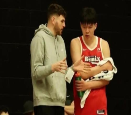 拓記：球隊連續(xù)兩年選中鋒克林根沒有不爽他和楊瀚森關(guān)系很好