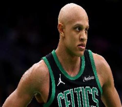 塔圖姆：沃爾什隨時做好了出場準(zhǔn)備他為我們改變比賽走勢