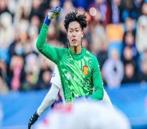 姚浩洋：目標(biāo)是從中超踢到國(guó)家隊(duì)李金羽是我人生中的伯樂(lè)