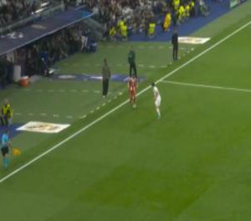 完爆！奧利塞1v1啟動(dòng)變速晃開卡雷拉斯，4次成功過人全場(chǎng)最多