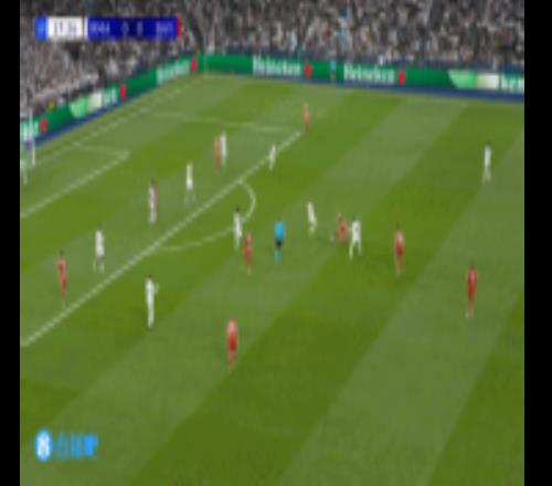 諾伊爾連續(xù)撲救！維尼修斯左路內(nèi)切兜射，被諾伊爾倒地?fù)涑龅拙€