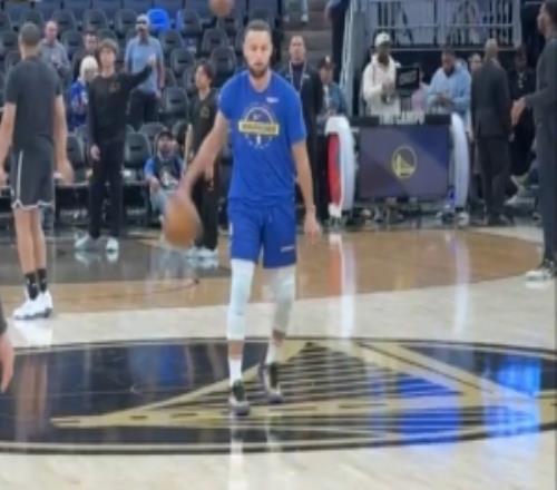 萌神日常！庫里賽前熱身logo三分一擊命中主場球迷興奮歡呼