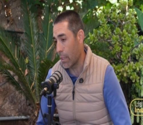 黃潛舊將憶述傷痛經(jīng)歷：手術(shù)后不久，我午睡醒來發(fā)現(xiàn)自己無法行走