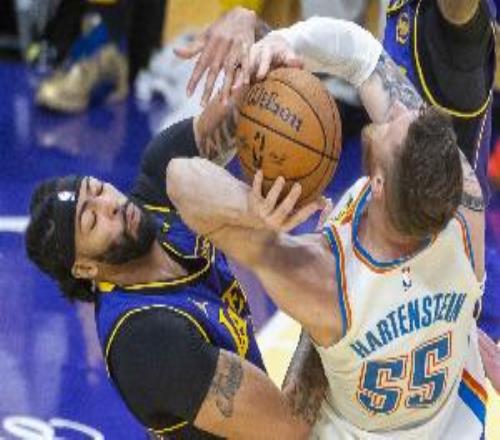 濃眉：佩林卡給我打電話時我還以為他終于給我弄來了內(nèi)線搭檔