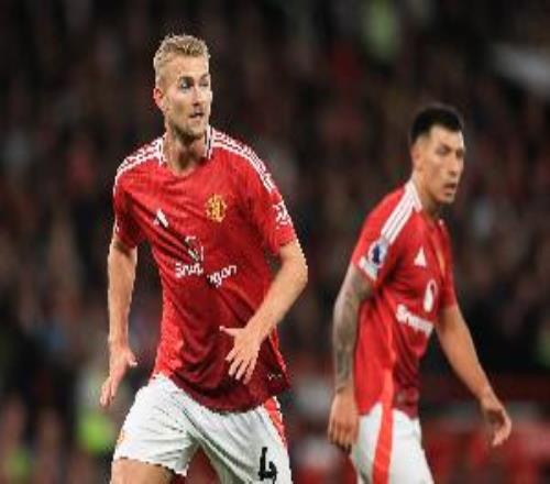 曼晚：馬奎爾續(xù)約釋放后防線重組信號，利馬德里赫特位置或?qū)⒉槐? />
<div   id=