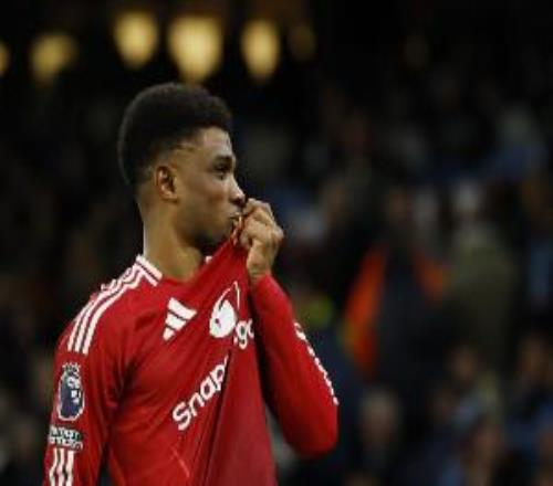 前桑德蘭隊友：與阿瑪?shù)虏皇亲詈玫呐笥眩跏? />
<div   id=