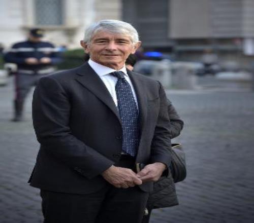 意大利体育部长:我不关心下任足协主席是谁,我只关心是否能改革