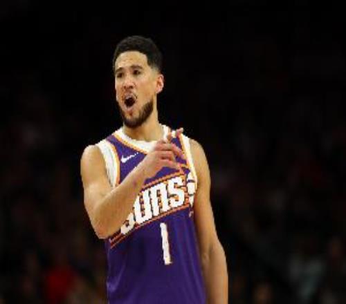 我也有血脈壓制！最近6次面對(duì)獨(dú)行俠布克率隊(duì)6勝0負(fù)保持不敗