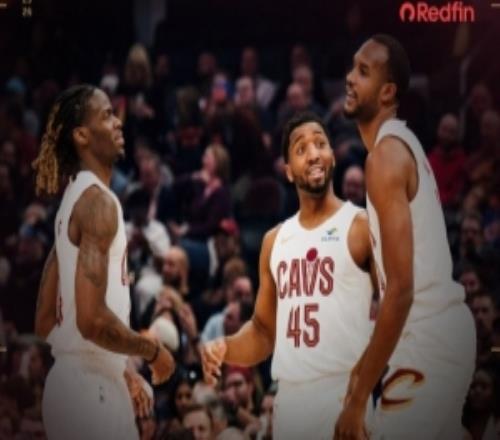 四連勝！騎士官方發(fā)布贏球海報：封面人物米切爾、莫布里和埃利斯