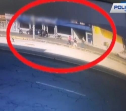 太陽報(bào)：前厄瓜多爾國(guó)腳拉拉涉持械搶劫被捕，曾參加2006年世界杯