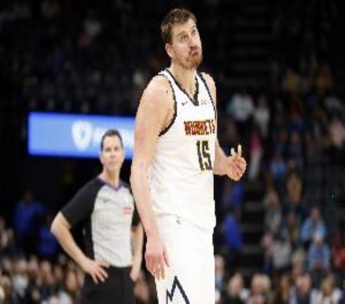 不到兩節(jié)半！約基奇已經(jīng)拿到10分10板10助經(jīng)濟三雙