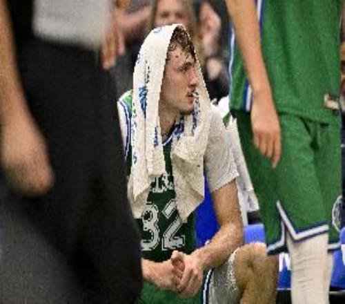 撞墻了！弗拉格手感不佳出戰(zhàn)32分鐘19中4得到11分13籃板6助攻