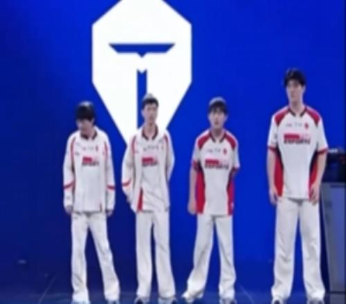 LPL賽事官方：TES全員狀態(tài)在線，拿下二連勝