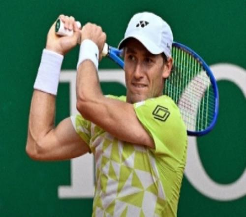 將戰(zhàn)阿利亞西姆！魯?shù)轮甭鋬杀P擊敗穆泰，晉級蒙特卡洛大師賽16強