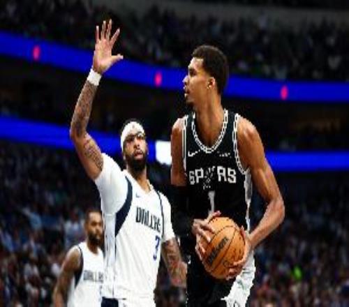 濃眉：文班的表現(xiàn)太不真實此前能打出那種表現(xiàn)的最高球員是KD