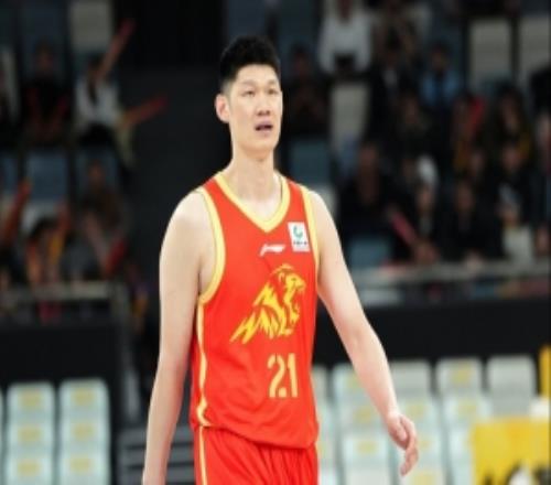 定海神針！胡金秋13中11砍下28分8板正負值+13