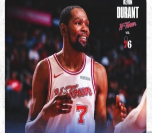 轟下全場(chǎng)最高29分外加7板5助！火箭曬杜蘭特?cái)?shù)據(jù)海報(bào)KD面帶笑意