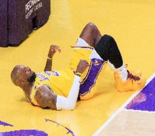 雷迪克：在詹姆斯生涯這個階段能不能打都得比賽日當天才能判斷