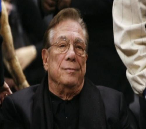 奧多姆：當(dāng)年快船老板斯特林會(huì)突然闖進(jìn)更衣室直勾勾地看球員