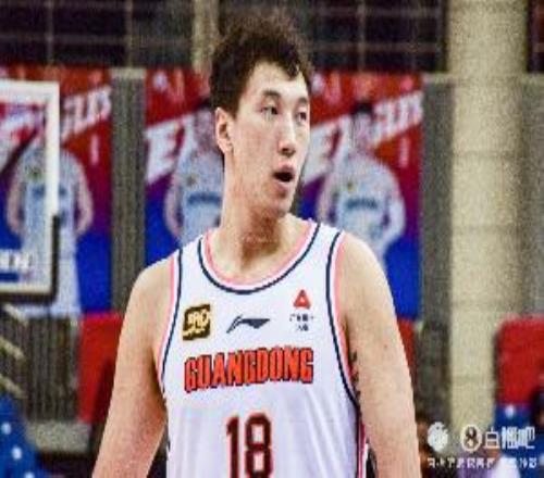 高炮臺發(fā)威！杜潤旺14中8拿到20分三分10中4