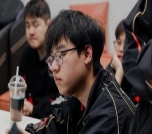 不打Bin哥我就是猛！Xiaoxu兩局爆殺Flandre狂砍11012的豪華戰(zhàn)績(jī)