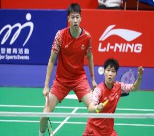 馮彥哲黃東萍20陳政寬許尹鏸，晉級羽毛球亞錦賽混雙半決賽