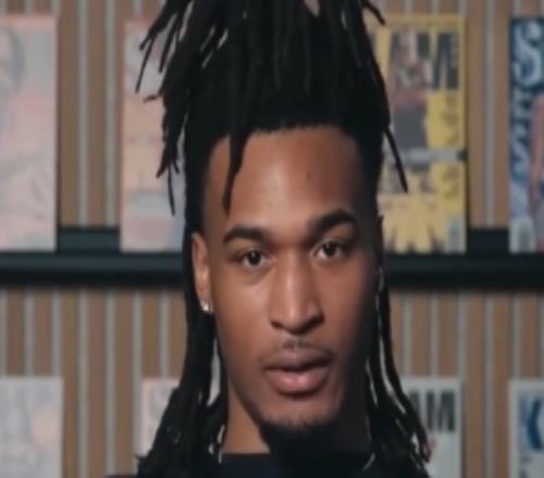 卡斯?fàn)枺耗繕?biāo)防守做核心&進(jìn)攻做發(fā)起點(diǎn)看到天賦好的對(duì)手更有斗志