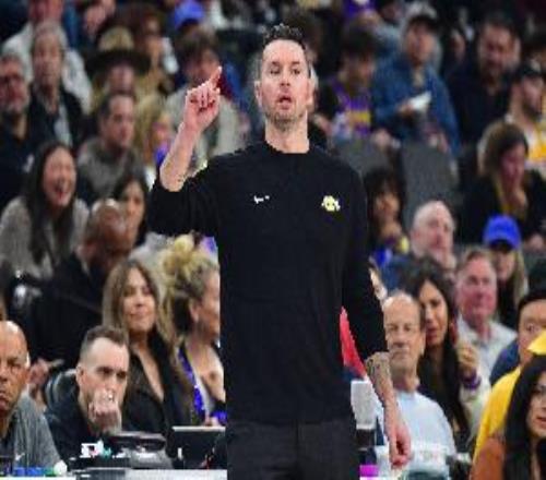 缺了首發(fā)后場雷迪克：要化繁為簡整場比賽我們只用了34套戰(zhàn)術(shù)