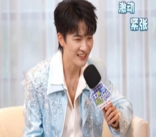 周深談蘇超獻(xiàn)唱：激動(dòng)緊張，期待現(xiàn)場(chǎng)氛圍，希望給每位拼搏者鼓勵(lì)