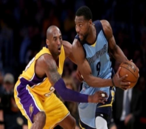 肯揚(yáng)馬丁談歷史前5防守者：手套、科比、阿倫、自己、魔獸