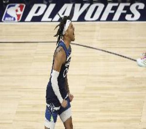 好一員悍將！小香農(nóng)替補(bǔ)13中8高效砍23分三分7中5&上演精彩暴扣