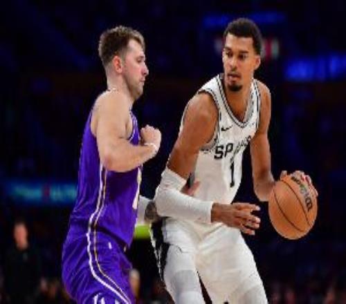 本赛季40+10板场次：文班&东契奇5次并列第一约基奇4次