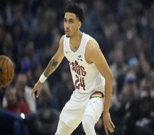 垃圾时间很强！49号秀普罗克特打满末节8中5&三分4中2砍15分4助