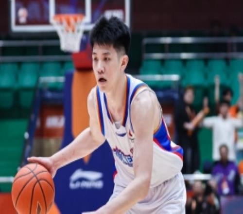 今天挺輕松！林庭謙8中6得14分6助末節犯滿提前下班僅出場25分鐘