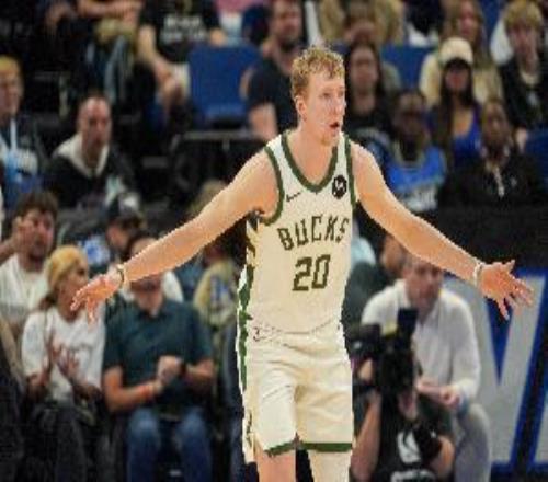 無敵神射手！AJ格林11記三分破隊史紀錄怒砍生涯新高35分！