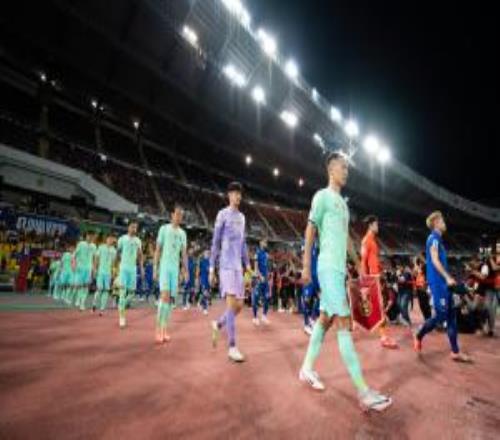 體壇：泰國隊6月9日將與國足在黃龍熱身賽，泰國新歸化大將或馳援