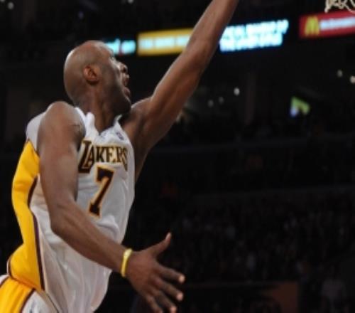 奥多姆：小儿子6个月大就去世了我还得强撑着上场打球欲哭无泪